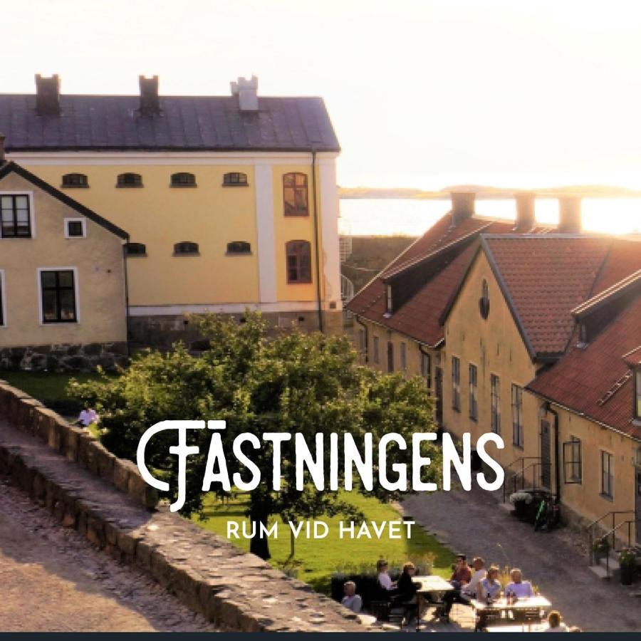 Faestningens Acomodação com café da manhã Varberg Exterior foto